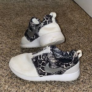 Nike Sneakers for Women. Size 8.5W